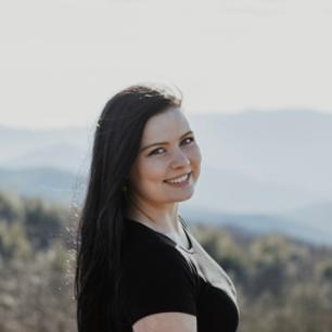 Photo of Lea Stratton Adjunct Instructor