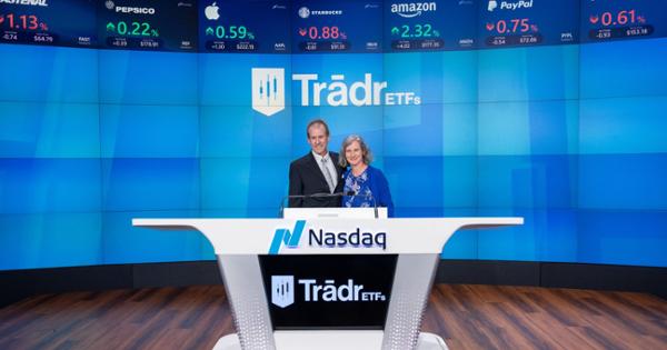 Trainor at the Nasdaq closing bell ceremony for Tradr ETFs