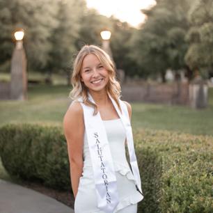 Photo of Savannah Larrimore