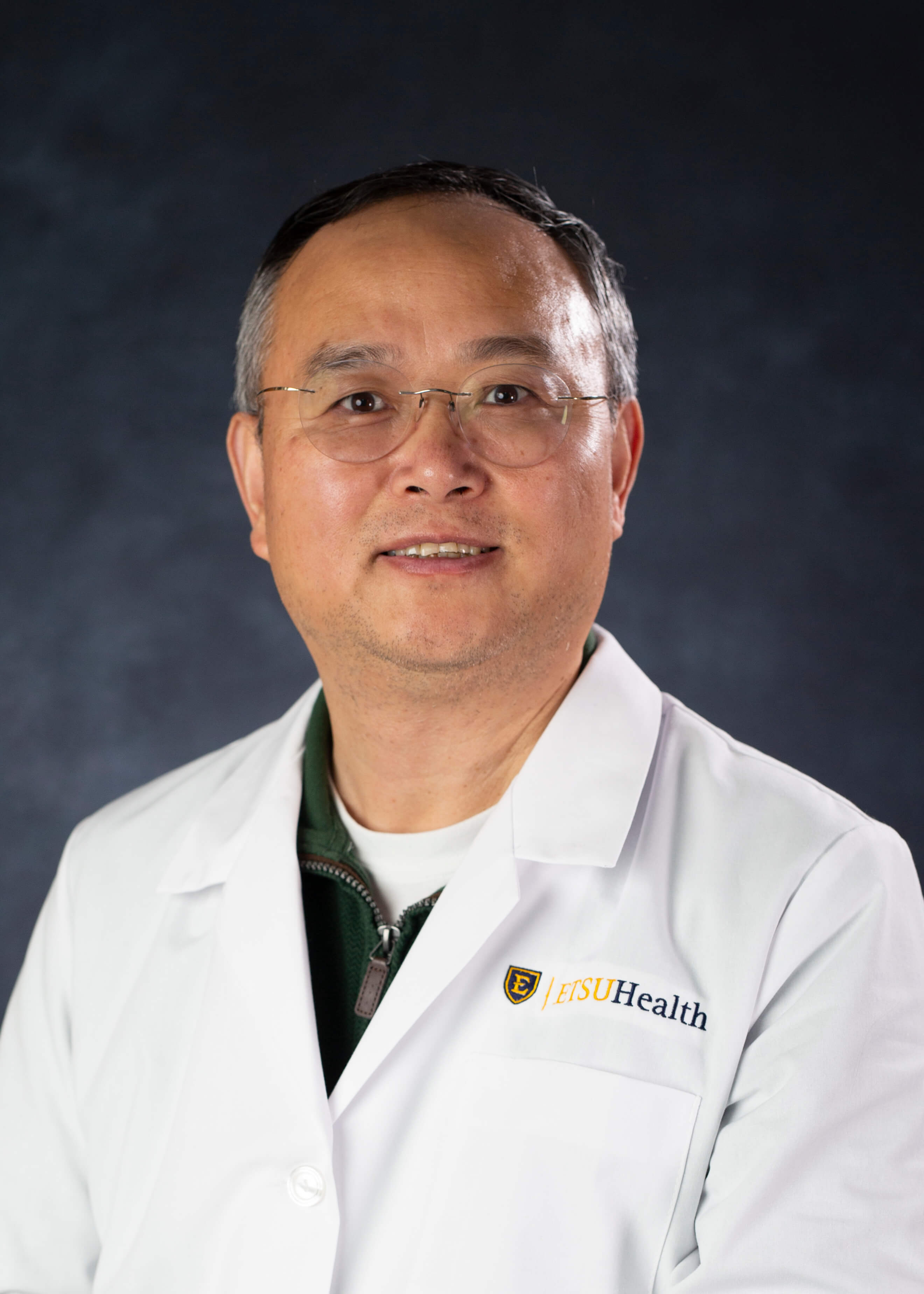 Photo of Zhi Qiang Yao, MD, PhD Division Chief, Research