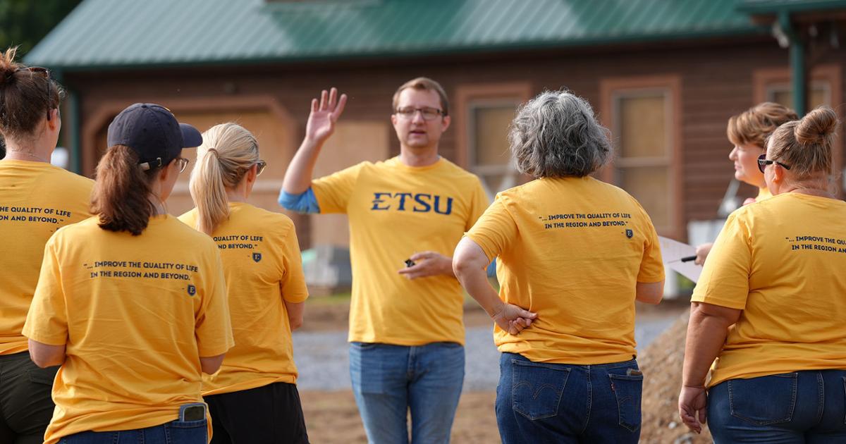 ETSU faculty and staff working together at a workday event to help with relief efforts