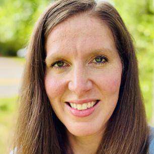 Photo of Leslie Mullins Advisor